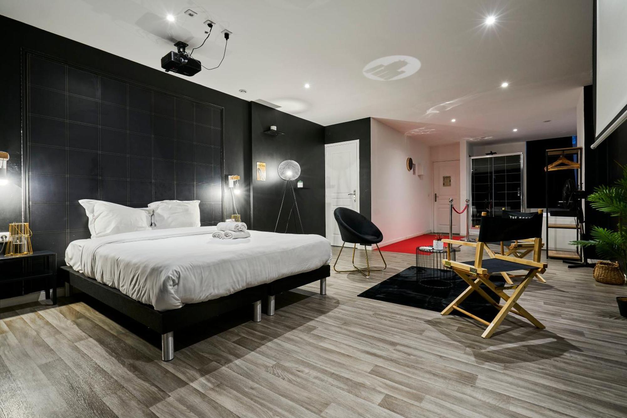 Ng Suitehome - Lille I Roubaix Centre I Grand Place - Balneo - Netflix - Wifi Buitenkant foto